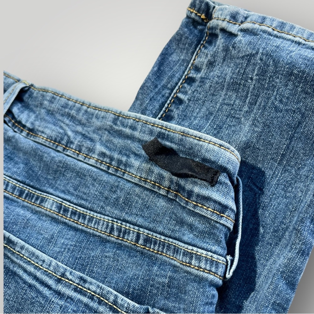 Denizen from Levi’s Low Rise Distressed Jeggings 15 - Picture 8 of 16